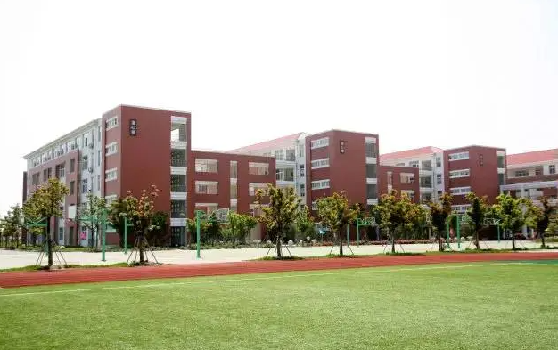蘇州市相城區(qū)陸慕高級中學(xué)地址在哪里，哪個地區(qū)，哪個城市