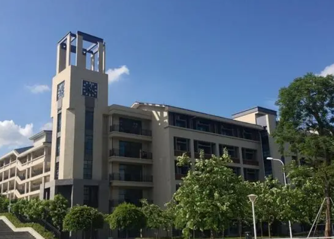 中央民族大學和東莞城市學院怎么選？哪個好？附分數(shù)線