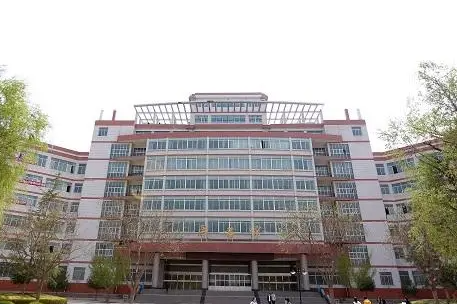 南京工業(yè)大學(xué)和蘭州工商學(xué)院怎么選？哪個(gè)好？附分?jǐn)?shù)線