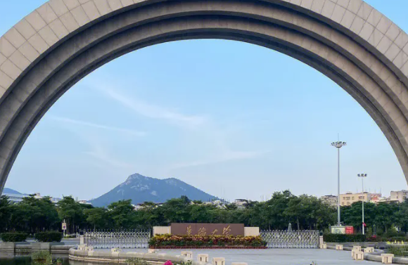 華僑大學(xué)什么專業(yè)好，華僑大學(xué)專業(yè)排名