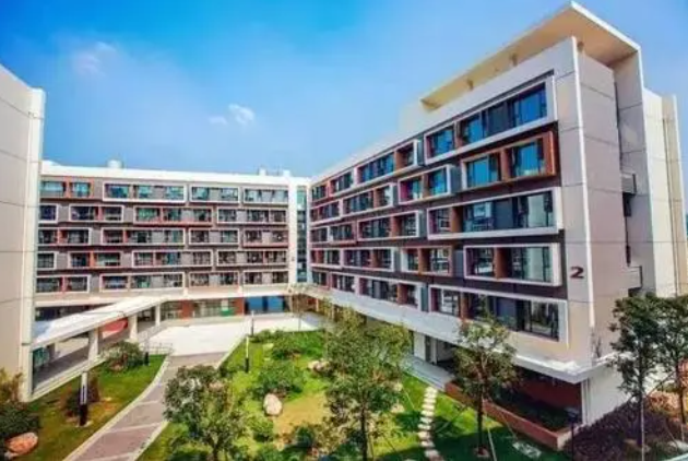 2023年北京師范大學(xué)附屬煙臺國際學(xué)?？孔V嗎
