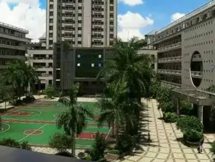深圳市深德技工學(xué)校地址，乘車路線