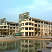 常熟市尚湖高級中學