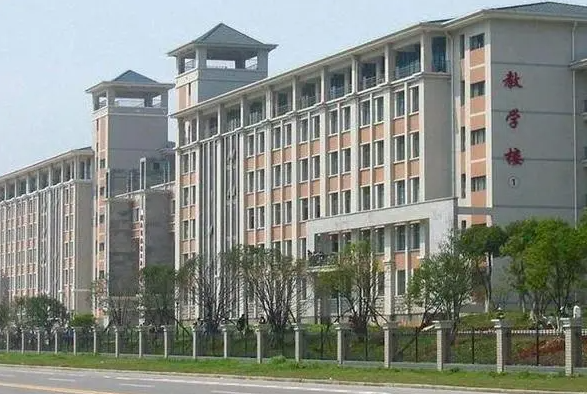 2023湖北公辦計(jì)算機(jī)學(xué)校有哪些 湖北公辦計(jì)算機(jī)學(xué)校名單一覽表