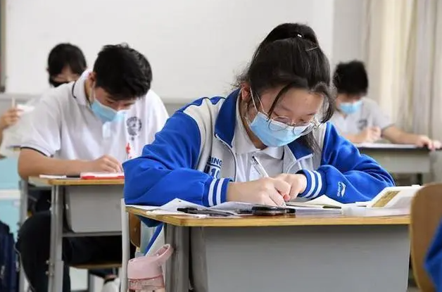 2023年呼和浩特中考成績(jī)?cè)谀睦锊樵?中考成績(jī)查詢?nèi)肟诰W(wǎng)站