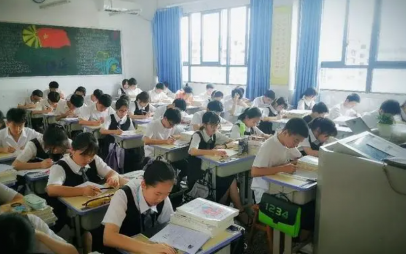 2023年?？谥锌汲煽冊谀睦锊樵?中考成績查詢?nèi)肟诰W(wǎng)站