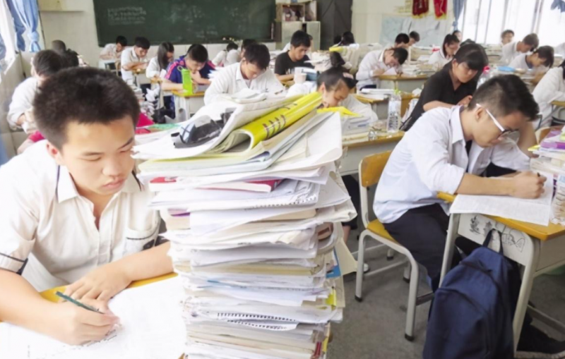 2023年上海中考成績?cè)谀睦锊樵?中考成績查詢?nèi)肟诰W(wǎng)站