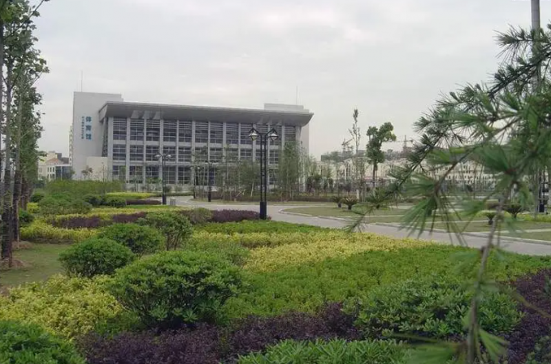 南京市江寧高級中學(xué)地址，乘車路線