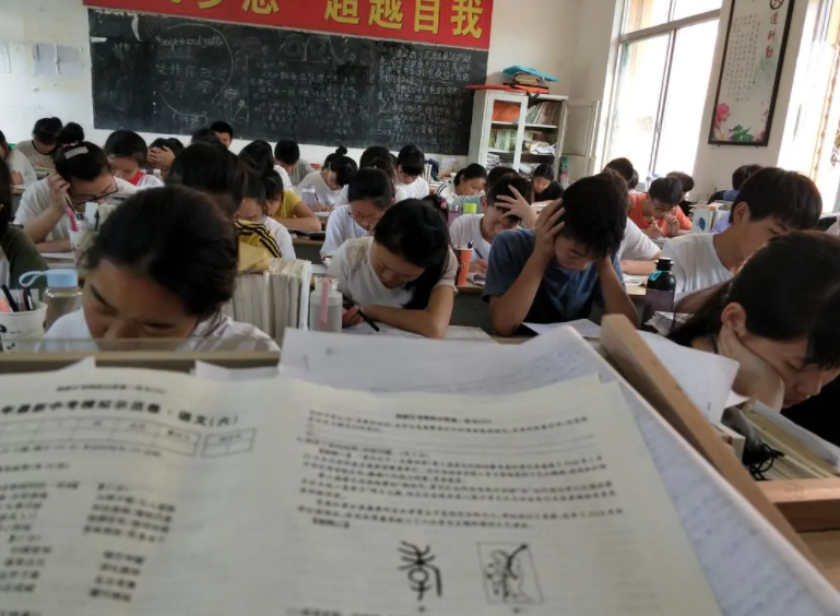 2023年廣安中考成績(jī)?cè)谀睦锊樵?中考成績(jī)查詢?nèi)肟诰W(wǎng)站