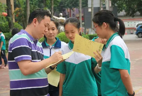 2023年株洲中考成績?cè)谀睦锊樵?中考成績查詢?nèi)肟诰W(wǎng)站