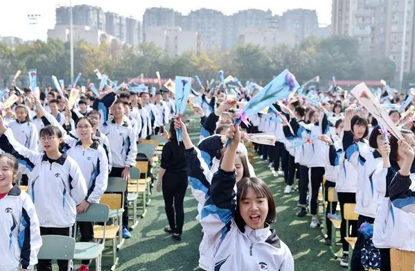 2023年成都中考成績(jī)?cè)谀睦锊樵?中考成績(jī)查詢?nèi)肟诰W(wǎng)站
