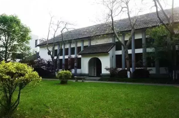 蘇州市吳中區(qū)東山中學(xué)地址，乘車路線