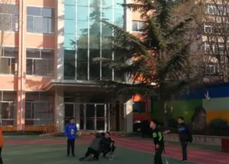 濟(jì)南市體育運動學(xué)校地址，乘車路線