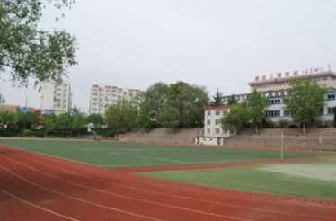 青島工貿(mào)職業(yè)學(xué)校網(wǎng)站網(wǎng)址主頁(yè)