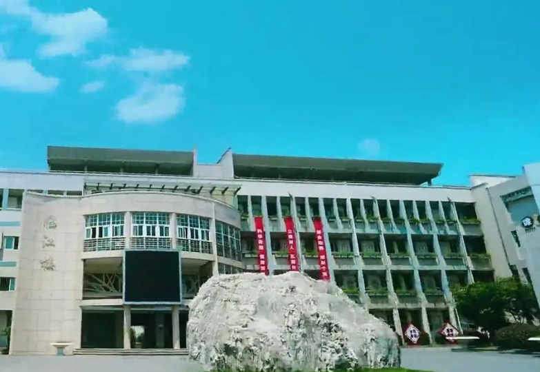 南京市臨江高級(jí)中學(xué)怎么樣、好不好