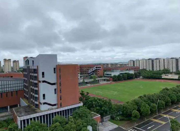 無錫市大橋實驗學校地址，乘車路線