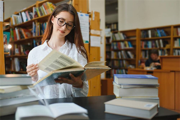 往年高考多少分可以上河南財經(jīng)政法大學？（2023年參考）