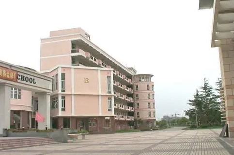 江蘇省啟東中學(xué)歷年招生分?jǐn)?shù)線一覽表(2023參考)