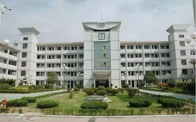 江蘇省啟東中學(xué)怎么樣、好不好