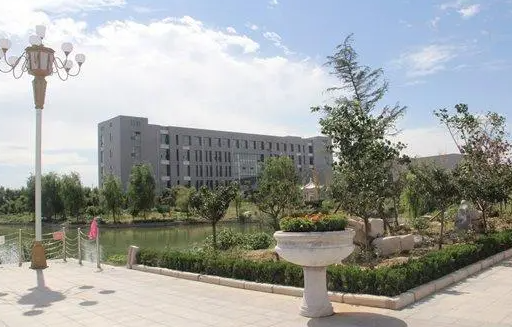泰安市岱岳區(qū)職業(yè)中等專業(yè)學(xué)校怎么樣、好不好