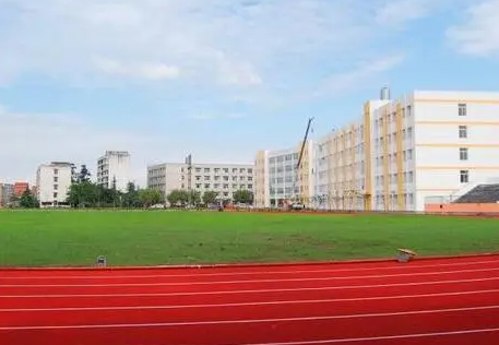 貴州2023年讀中專學校多少錢