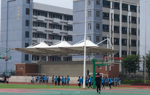四川2023年讀中專學(xué)校要多少錢