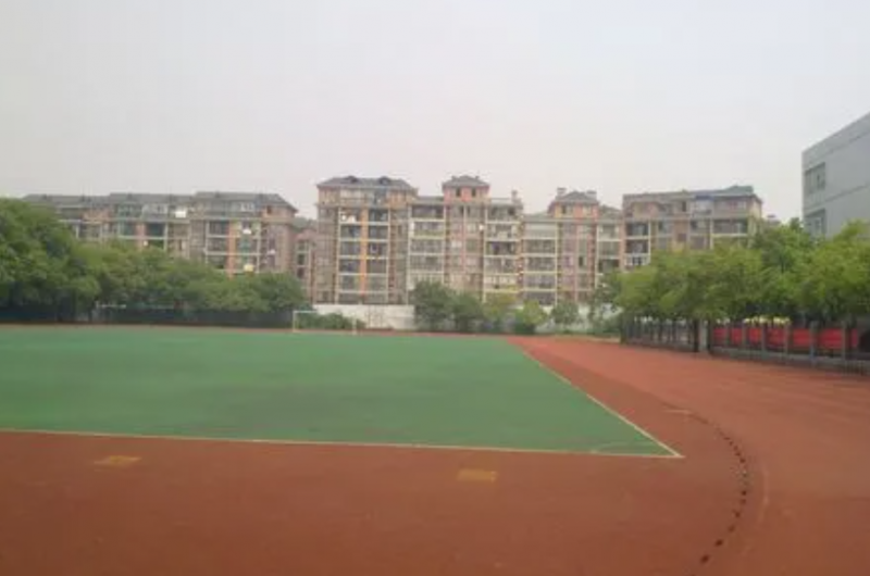 揚中市第二高級中學怎么樣、好不好