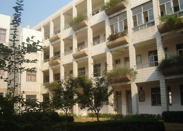 揚(yáng)中市新壩中學(xué)怎么樣、好不好