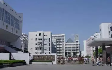 江蘇省黃橋中學(xué)地址，乘車路線