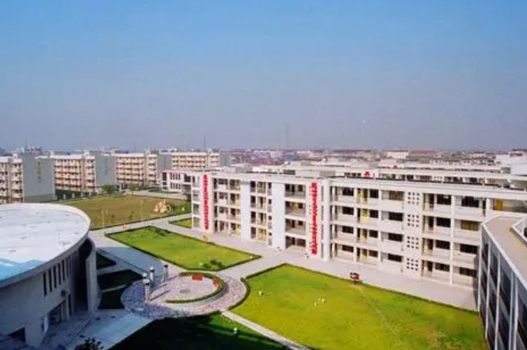 泰興市第一高級(jí)中學(xué)歷年招生分?jǐn)?shù)線一覽表(2023參考)