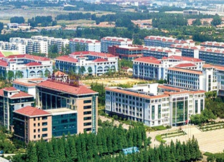 日照市商業(yè)學(xué)校地址，乘車路線