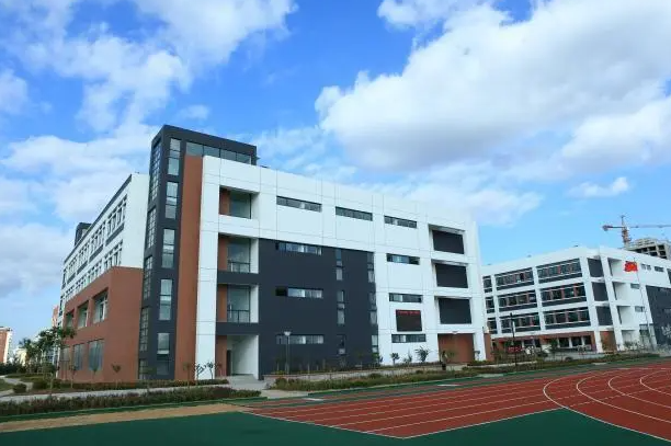 2023年濰坊德潤國際雙語學校入學考試