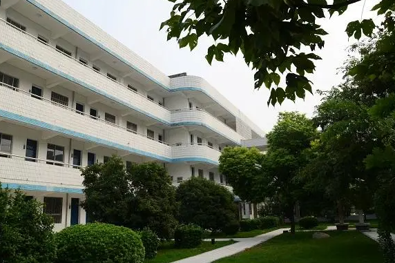 常州市武進區(qū)湟里高級中學(xué)怎么樣、好不好