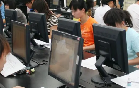 昆明2023年中專學校都有什么專業(yè)適合女生