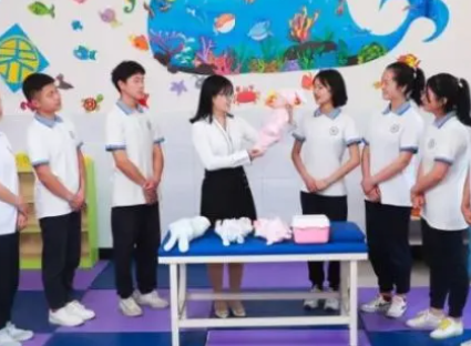 昆明2023年適合女生的中專學(xué)校專業(yè)