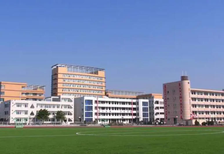 海門市四甲中學(xué)怎么樣、好不好