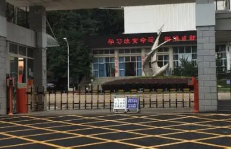 昆明2023年中專學校包不包就業(yè)