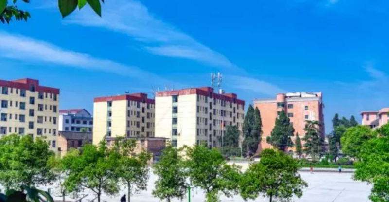 湖南2023年上中專學(xué)校可不可以考大學(xué)
