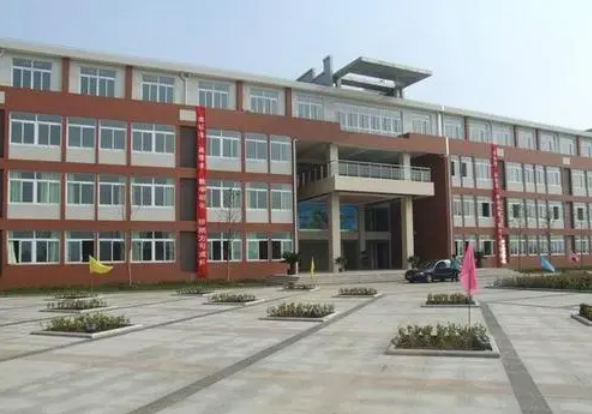 江陰市要塞中學地址，乘車路線