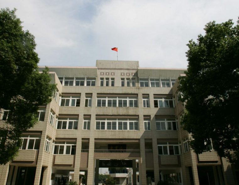 江陰市青陽(yáng)中學(xué)怎么樣、好不好