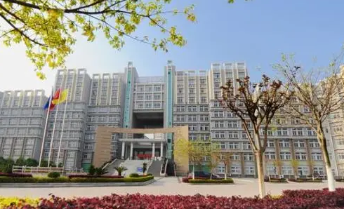 湖南2023年中專學校都有什么專業(yè)適合男生