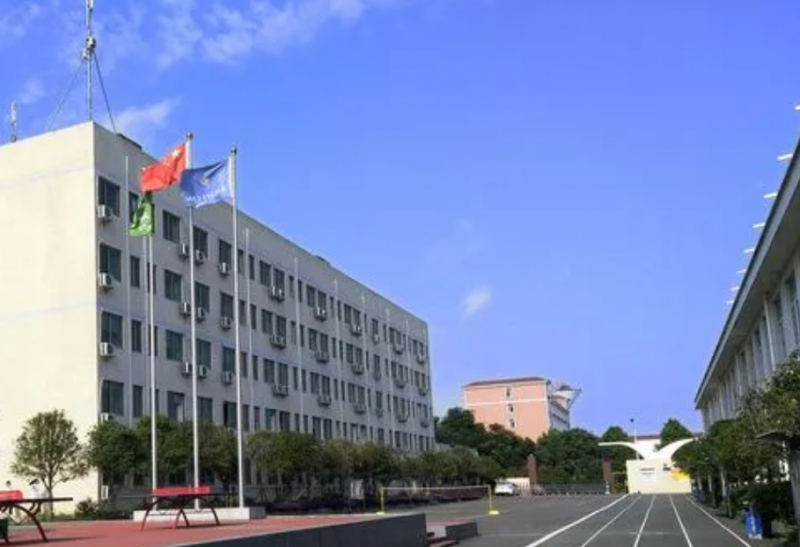 湖南2023年女生適合學的中專專業(yè)
