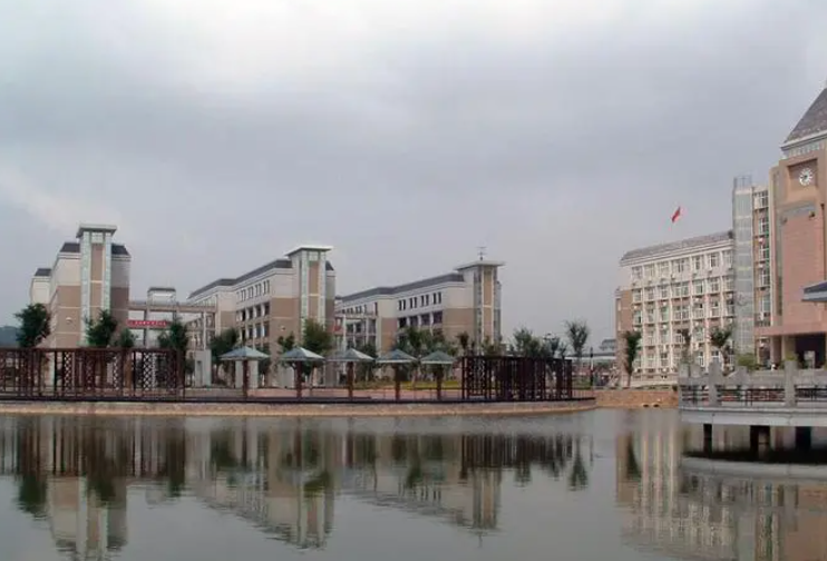 浙江金華第一中學地址，乘車路線