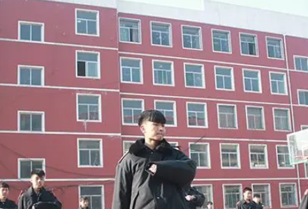 呂梁宏大職業(yè)學(xué)校地址，乘車(chē)路線