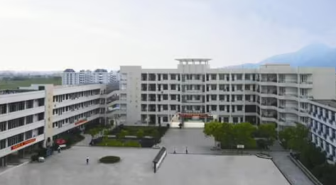 平陽縣浙鰲高級中學地址，乘車路線