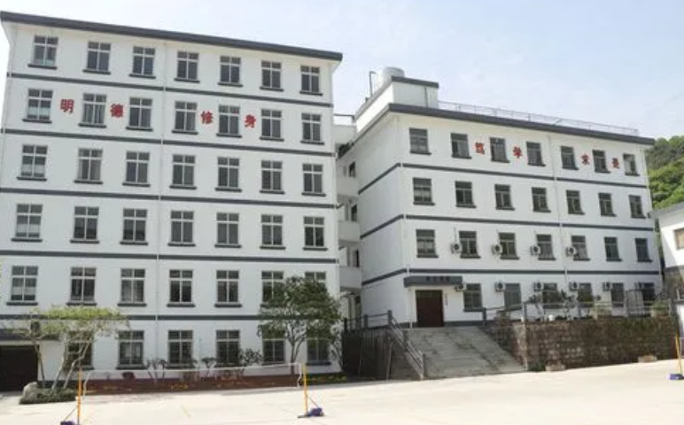 杭州市蕭山區(qū)玉山中學(xué)地址，乘車路線