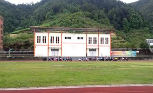 淳安縣威坪中學(xué)怎么樣、好不好