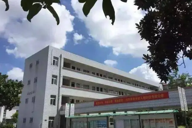 慈溪市周巷中學(xué)怎么樣、好不好