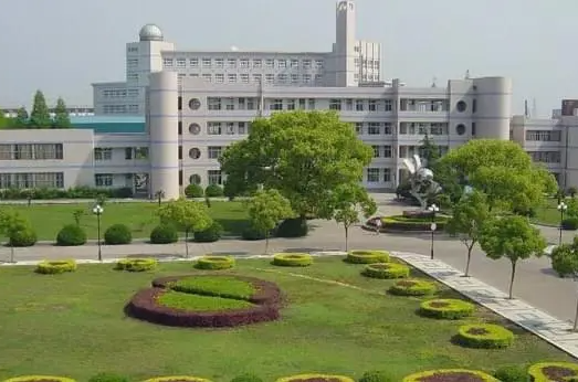 寧波城南中學(xué)地址，乘車路線