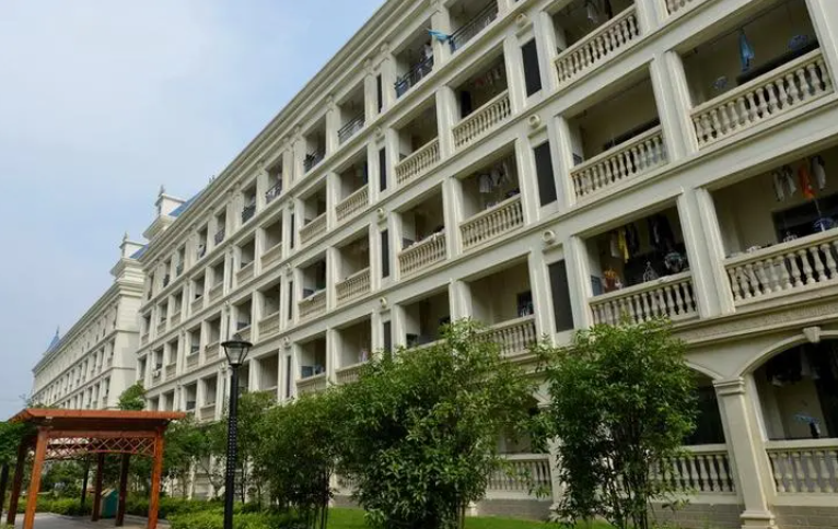 溫州市第二外國(guó)語(yǔ)學(xué)校怎么樣、好不好